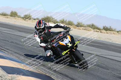 media/Dec-01-2025-Moto Forza (Mon) [[2daa91e15f]]/1-Advanced Group/Session 4 (Turn 10 Inside)/